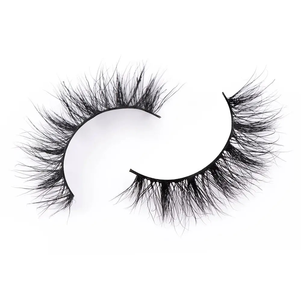 Ariana Mink Lashes - Natural Looking Lashes - 18MM - Love Eyelashes