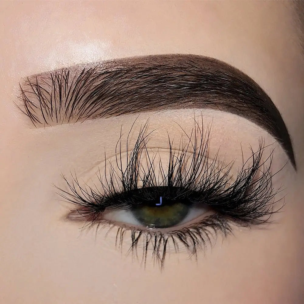 Christina Cruelty Free | 3D Mink Lashes - Love Eyelashes